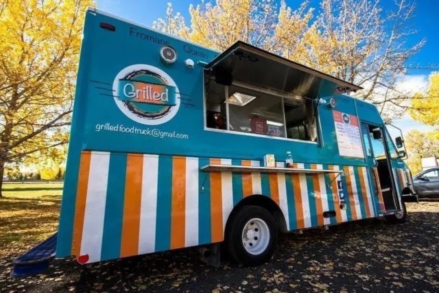 2003-ford-utilimaster-food-truck-big-2