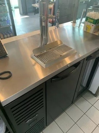 true-refrigerated-keg-cooler-big-1